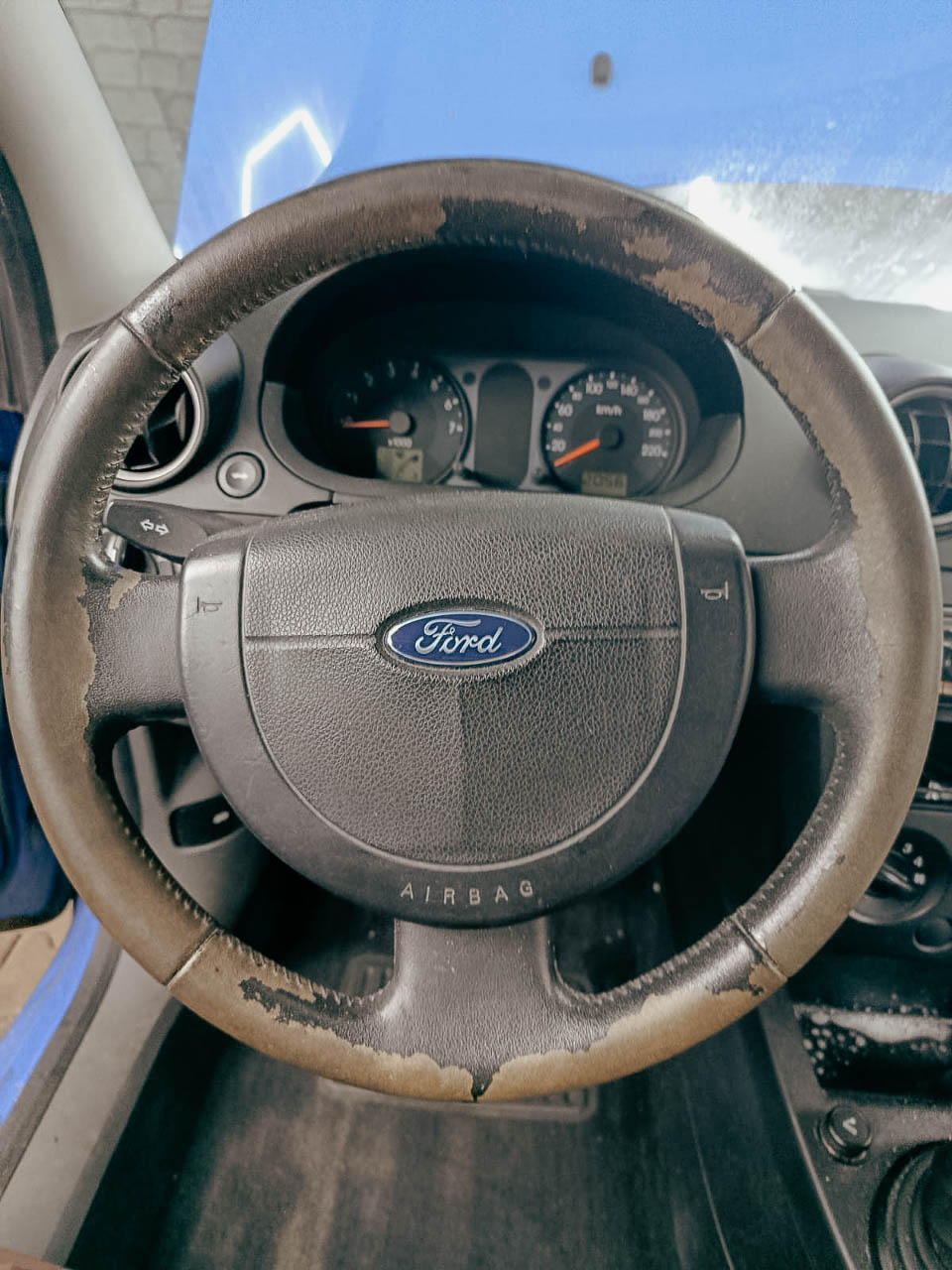 Lederreparatur am Lenkrad in Thüringen